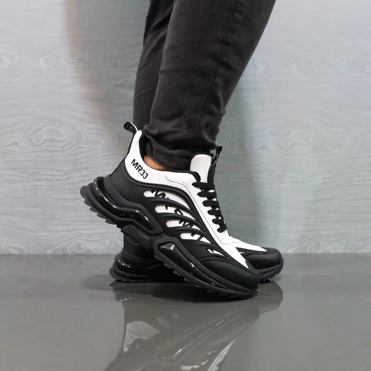 IMG_20250822_213600_093 کفش مردانه مدل مستر33 پادووا | پاشنه ۴ سانتی با رویه فوم حولهای درجه یک - تصویر 1